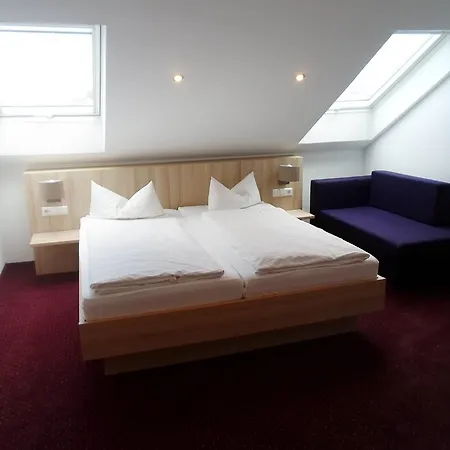 מלון Am Stadtrand אוסטפילדרן