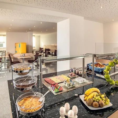 Am Stadtrand מלון