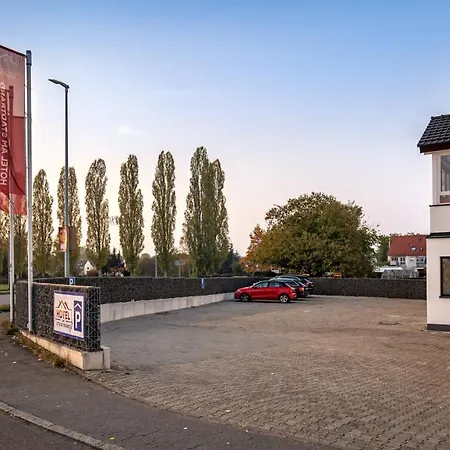 מלון Am Stadtrand 3*