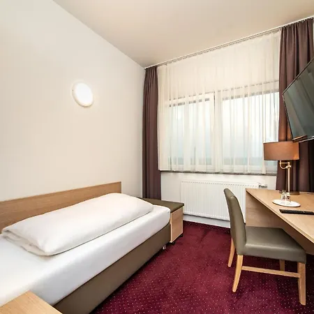 Am Stadtrand אוסטפילדרן